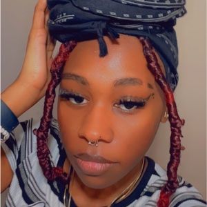 Meet your Posher, Nadia